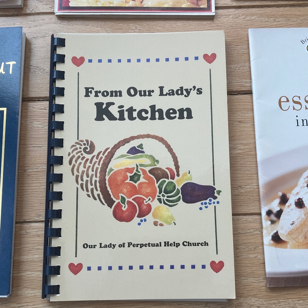 Assorted Recipe Book Collection - Picture 6 of 7